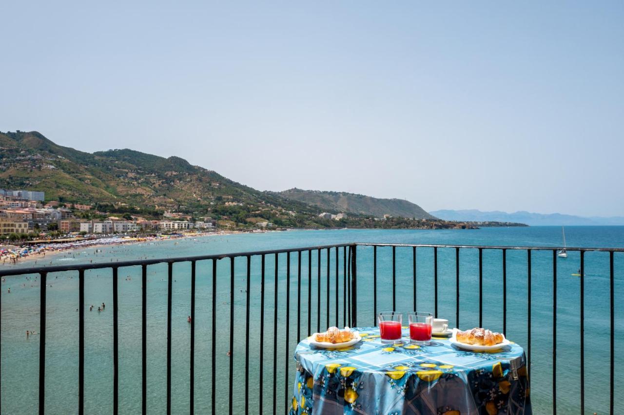 Lavatoioflats Casa Sul Mare E Sul Lavatoio Medievale A Cefalù Exterior foto